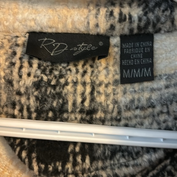 RD Style Polyester Shacket - Picture 2 of 3